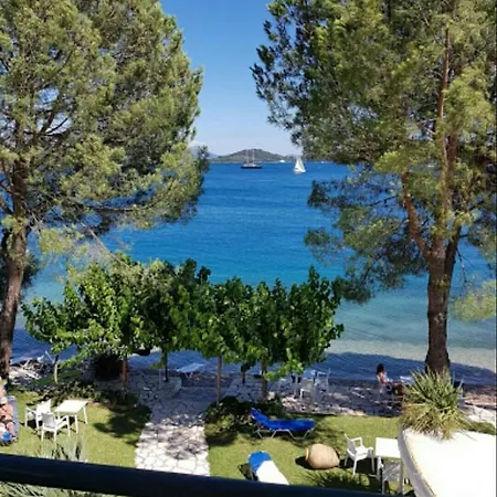 Coralli Beach Studios- *