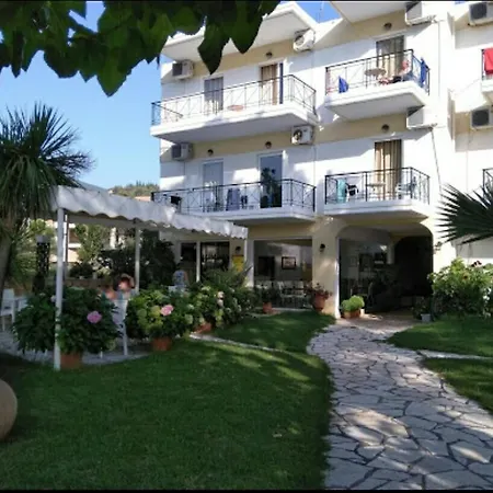 Hotel apartamentowy Coralli Beach Studios- Nydri (Lefkada)