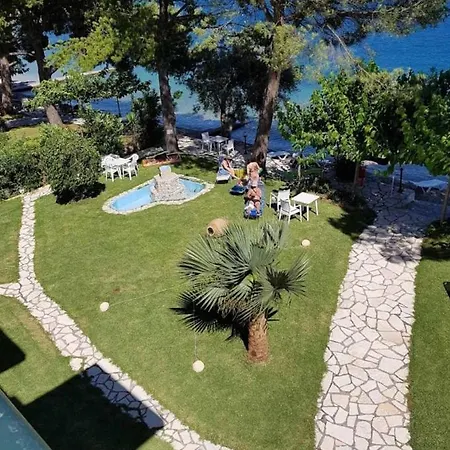 Hotel apartamentowy Coralli Beach Studios- Nydri (Lefkada)