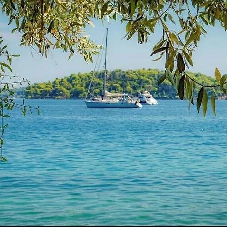 Hotel apartamentowy Coralli Beach Studios- Nydri (Lefkada)