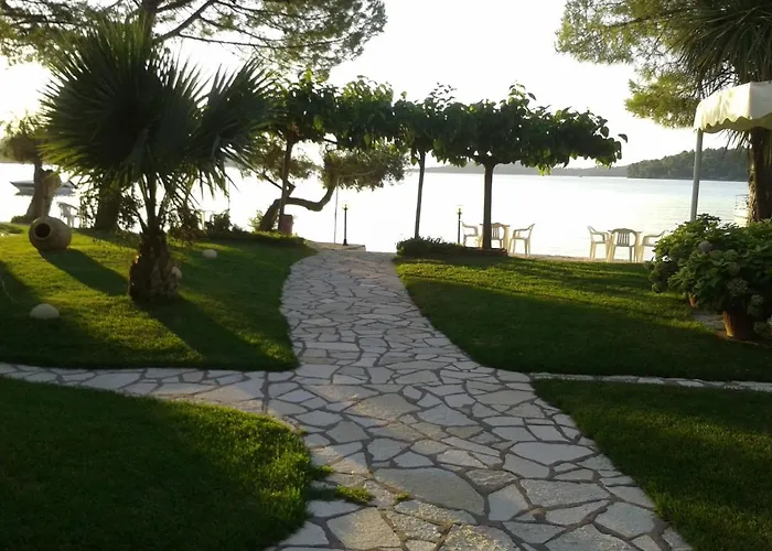 Coralli Beach Studios- Aparthotel Nydri (Lefkada)