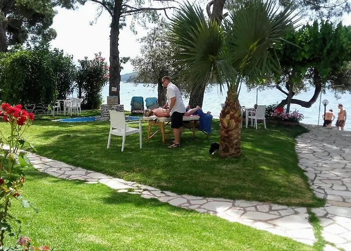 Aparthotel Coralli Beach Studios-