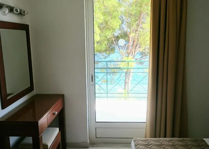 Coralli Beach Studios- Aparthotel Nydri (Lefkada)